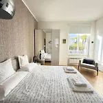Freguglia - Attico Con Vista Duomo 3* Milan